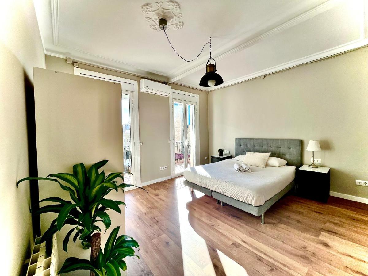 Sunny Apartment Gracia - Joanic Renovated Barselona Dış mekan fotoğraf